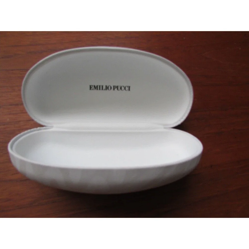 Emilio Pucci Clam Shell White Eyeglass Sunglasss Case
